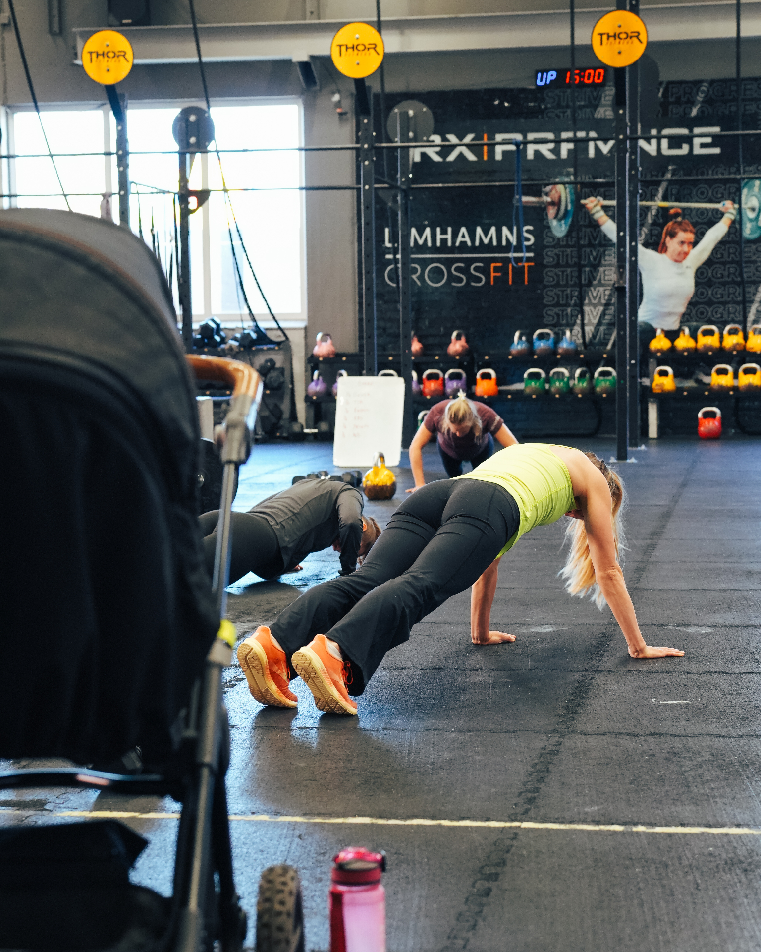 Mammor tränar tillsammans på Limhamns CrossFit